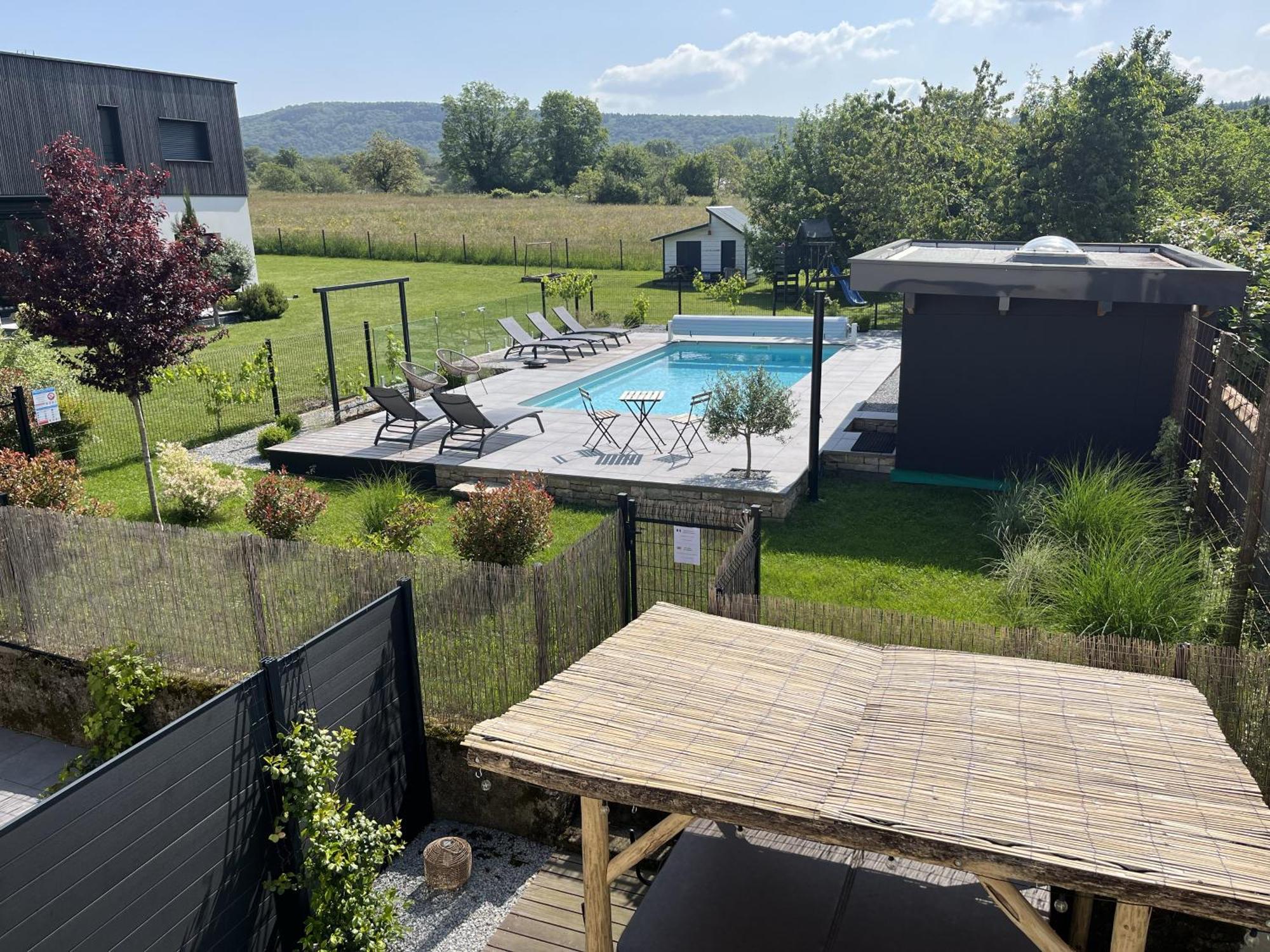 Sejour Detente - Appart'Hotel N 1 Avec Jaccuzi, Piscine Et Petit-Dejeuner Chouzelot Exterior foto